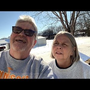 Meet your Posher, Dennis